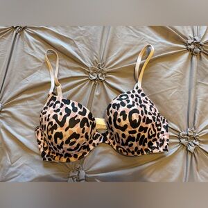 Victoria Secret Pink Cheetah Grey Bra Size 32D